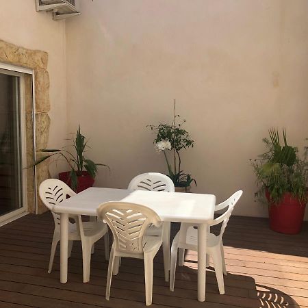 Maison De Village Avec Patio Bessan 外观 照片